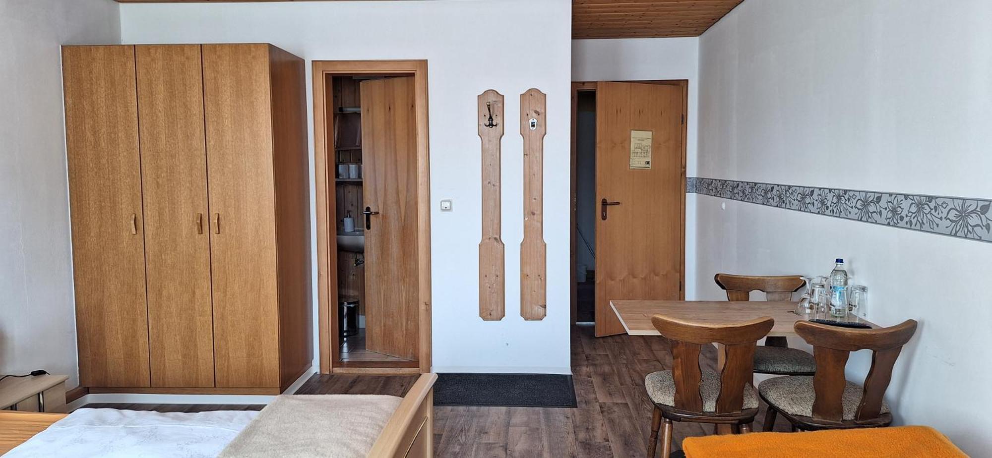 Waldgasthof - Hotel Schiederhof Wiesenfelden 部屋 写真