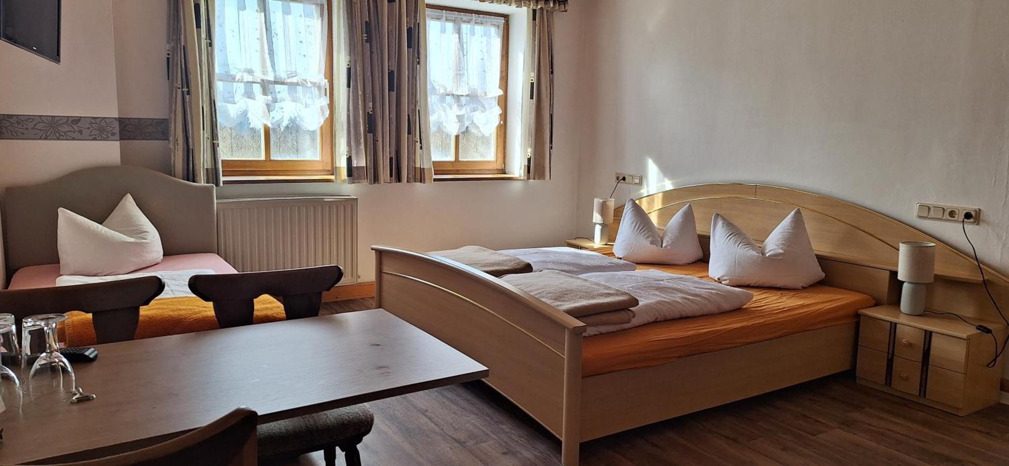 Waldgasthof - Hotel Schiederhof Wiesenfelden 部屋 写真